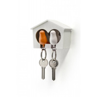 Nástenný držiak s kľúčenkami Qualy Duo Sparrow, biela búdka / biela + oranžová kľúčenka