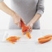 Kuchynská škrabka Julienne s chráničom čepele Joseph Joseph SafeStore 20168, oranžová Kuchynská škrabka Julienne s chráničom čepele Joseph Joseph SafeStore 20168, oranžová
