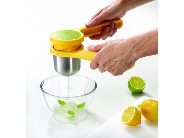 Odšťavovač Joseph Joseph Helix ™ Citrus Juicer Odšťavovač Joseph Joseph Helix ™ Citrus Juicer