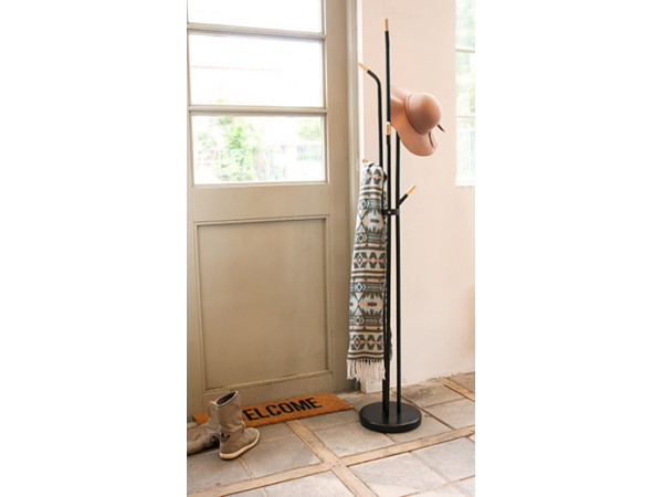 Vešiak Leitmotiv Fushion Large, čierny, 188cm Vešiak Leitmotiv Fushion Large, čierny, 188cm