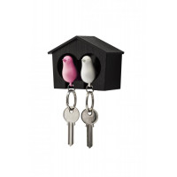Nástenný držiak s kľúčenkami Qualy Duo Sparrow, hnedá búdka/ biela + ružová kľúčenka